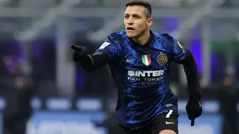 “沪上双杰亚冠淘汰赛激战正酣：中超荣耀之战一触即发！”